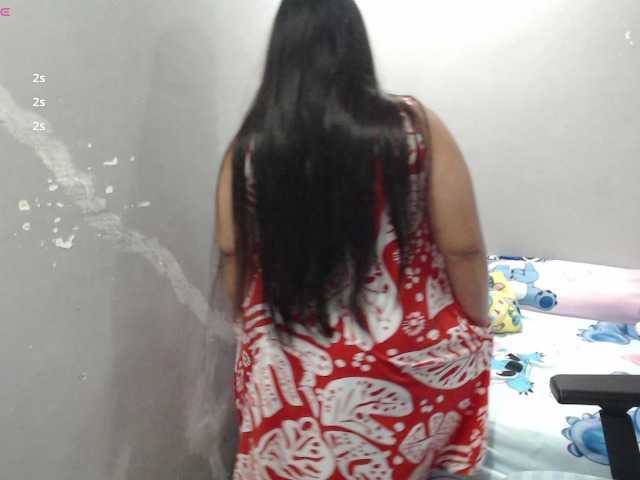 BubbleButtPinay live webcam show