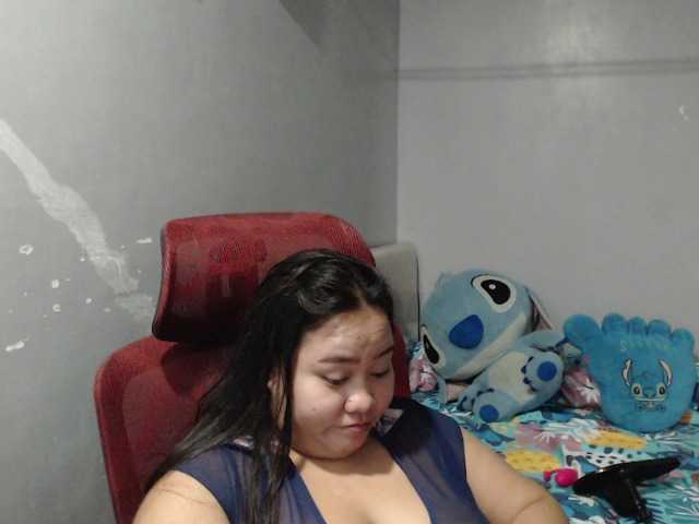 BubbleButtPinay webcam