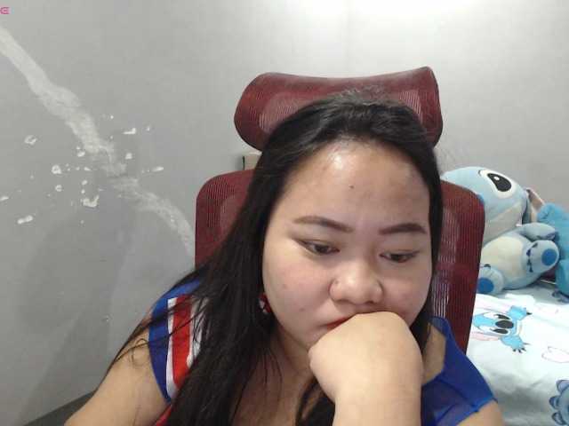 BubbleButtPinay live webcam show