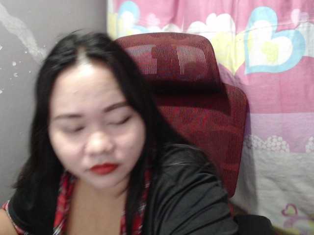BubbleButtPinay webcam