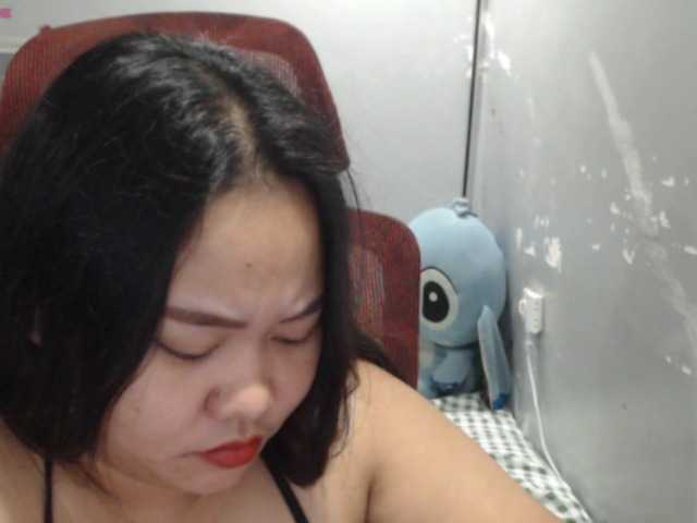 BubbleButtPinay live cam preview