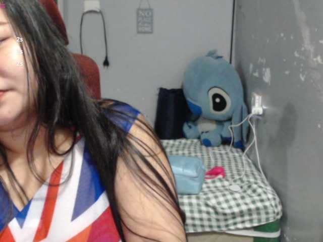 BubbleButtPinay live cam on BongaCams