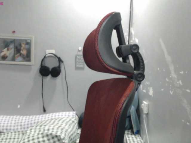 BubbleButtPinay live cam preview