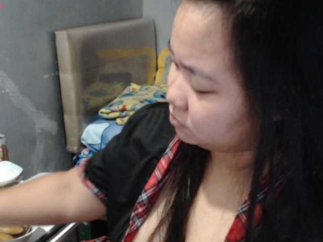 BubbleButtPinay live cam on BongaCams