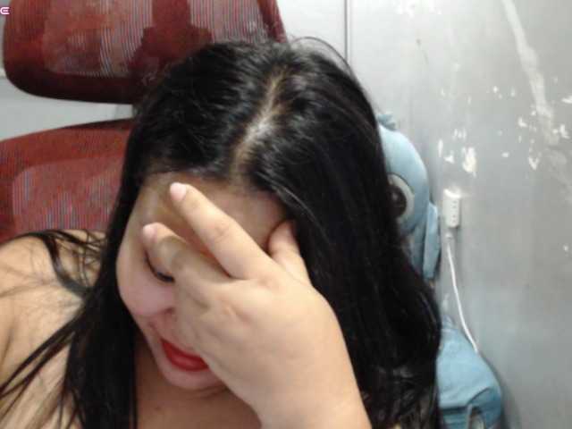 BubbleButtPinay live cam on BongaCams