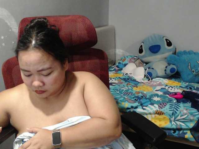 BubbleButtPinay webcam
