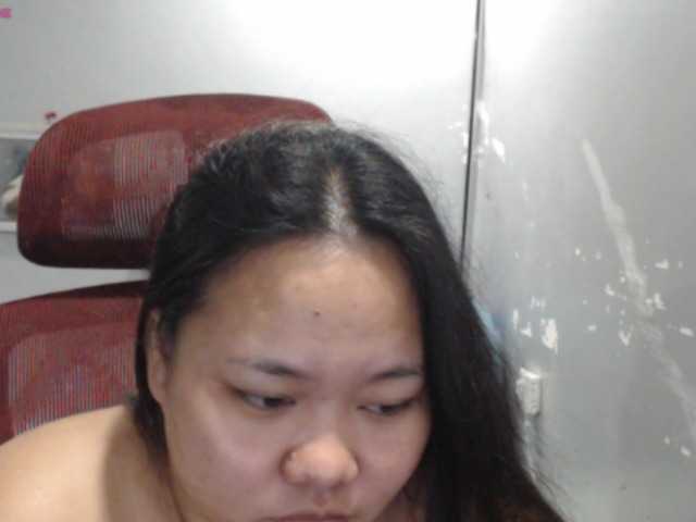 BubbleButtPinay live cam preview