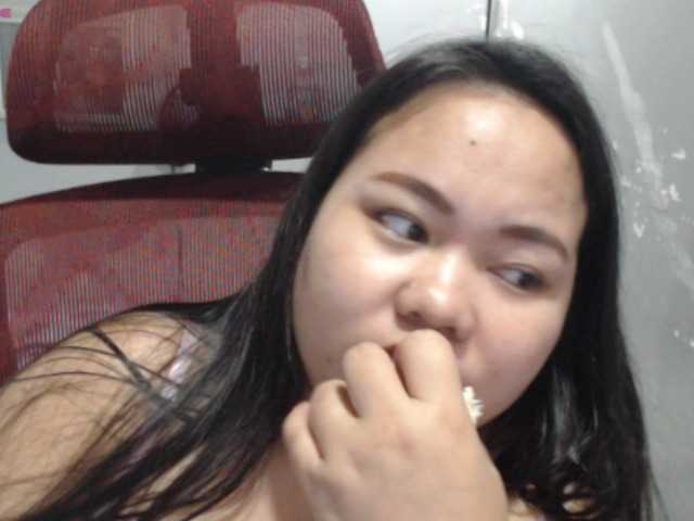 BubbleButtPinay live cam preview
