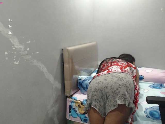 BubbleButtPinay live webcam show