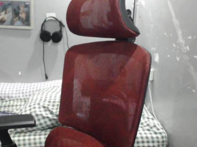 BubbleButtPinay live cam preview
