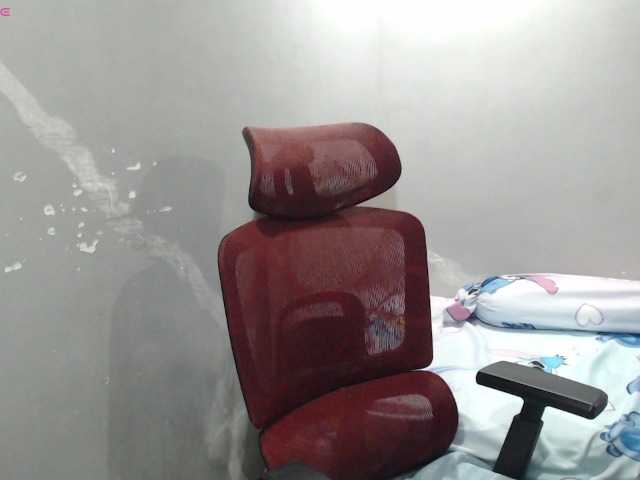 BubbleButtPinay live webcam show