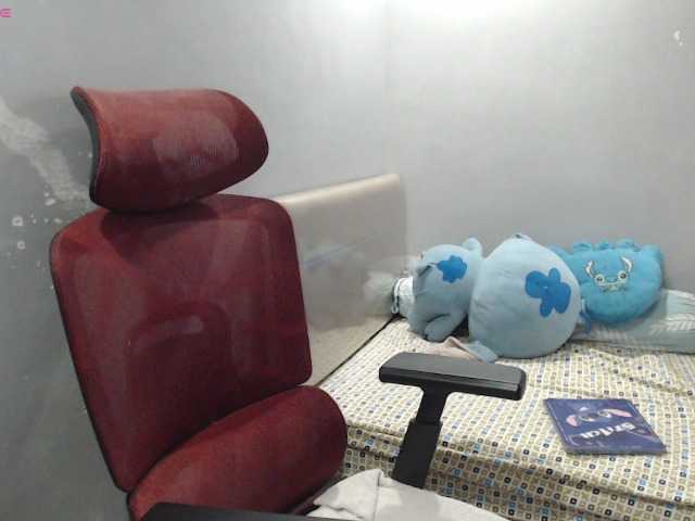 BubbleButtPinay live cam on BongaCams