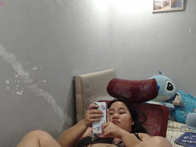 BubbleButtPinay live webcam show