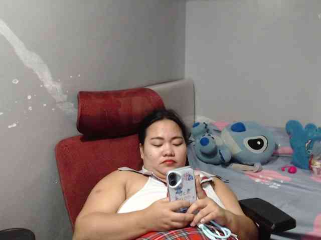 BubbleButtPinay webcam