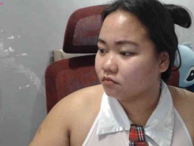 BubbleButtPinay webcam