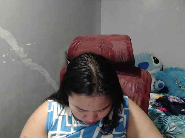 BubbleButtPinay webcam