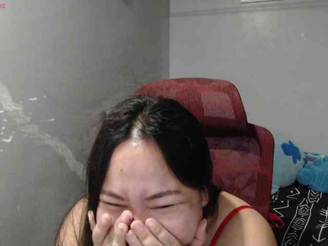 BubbleButtPinay webcam