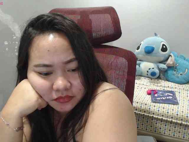 BubbleButtPinay webcam