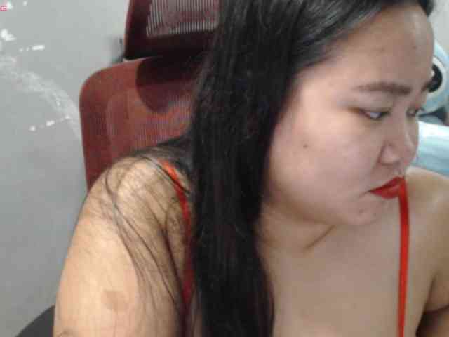 BubbleButtPinay webcam