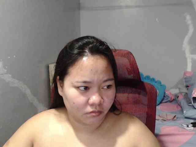 BubbleButtPinay webcam