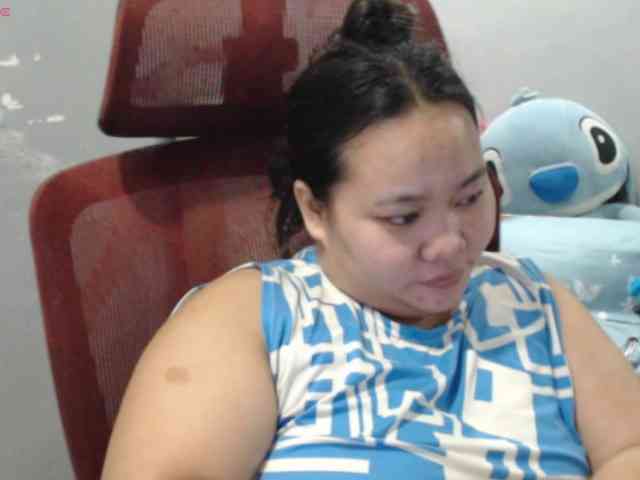 BubbleButtPinay webcam