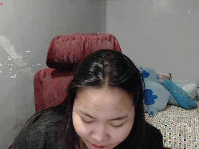BubbleButtPinay webcam