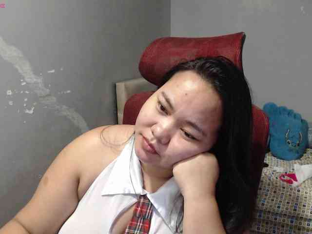 BubbleButtPinay webcam