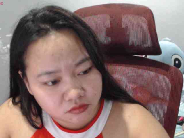 BubbleButtPinay webcam