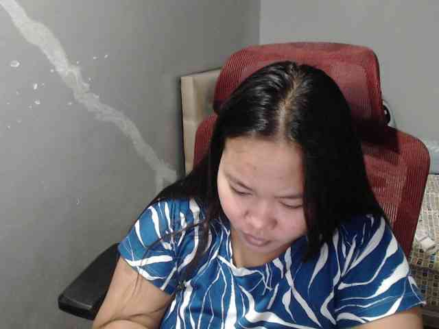 BubbleButtPinay webcam