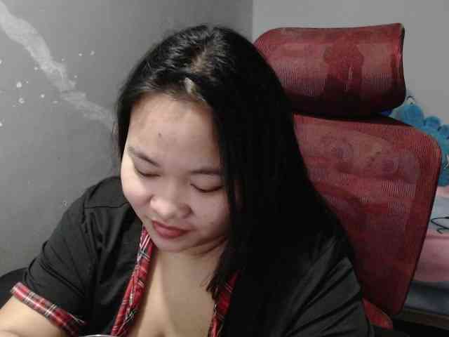 BubbleButtPinay webcam