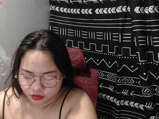BubbleButtPinay webcam