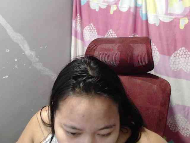 BubbleButtPinay webcam