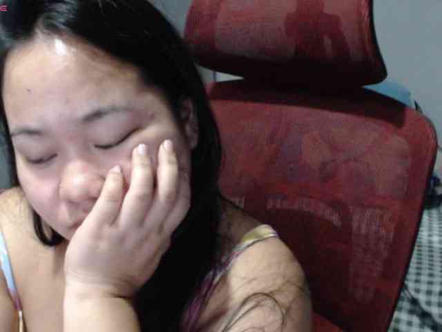 BubbleButtPinay webcam