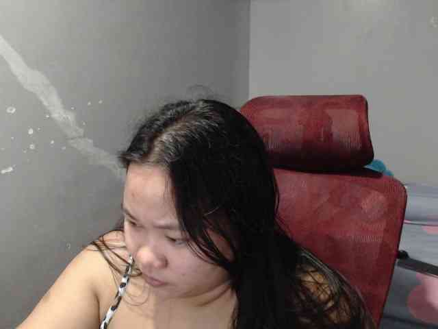 BubbleButtPinay webcam