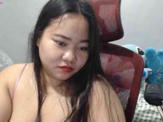 BubbleButtPinay webcam