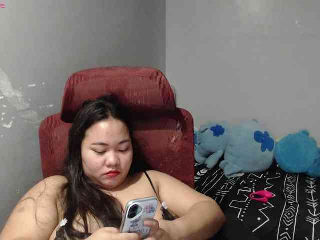 BubbleButtPinay webcam