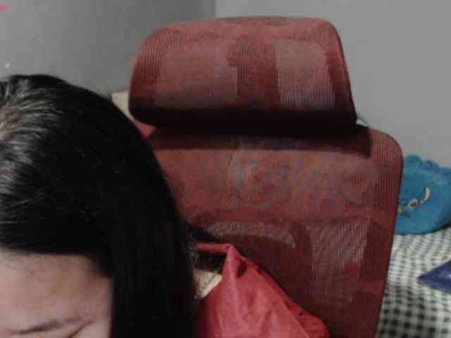 BubbleButtPinay webcam