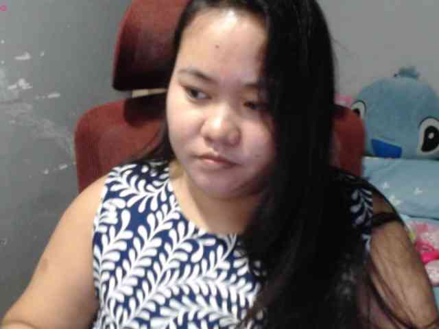 BubbleButtPinay webcam