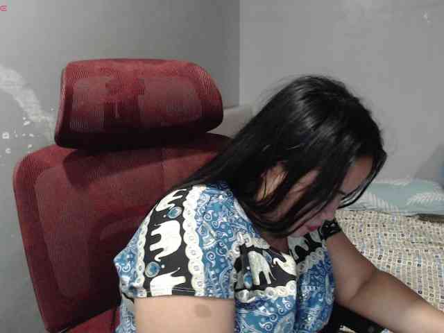 BubbleButtPinay webcam
