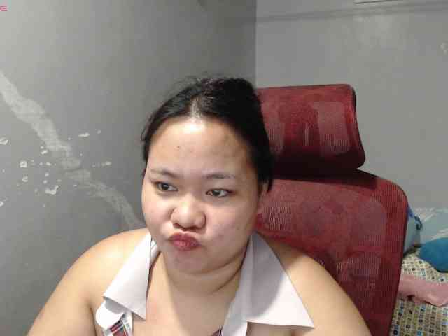 BubbleButtPinay webcam