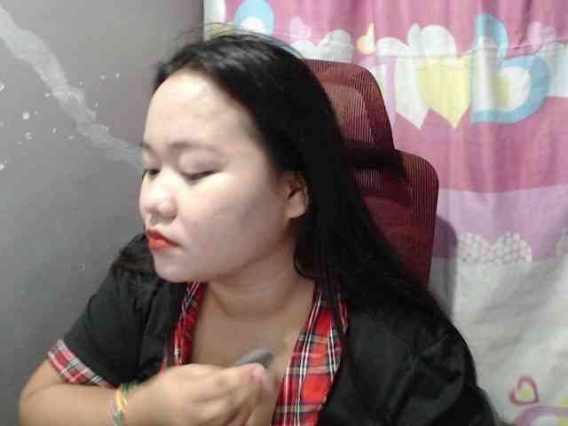BubbleButtPinay webcam