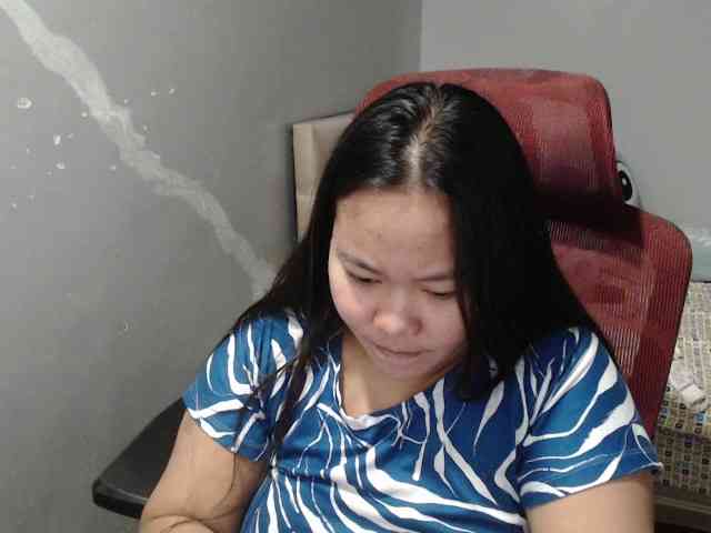 BubbleButtPinay webcam