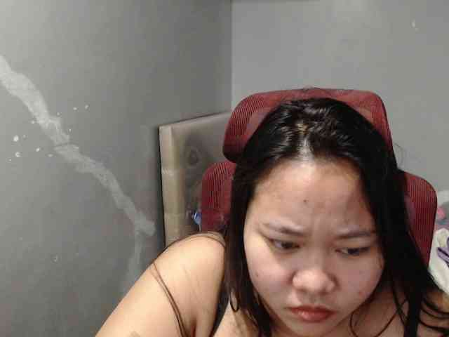 BubbleButtPinay webcam