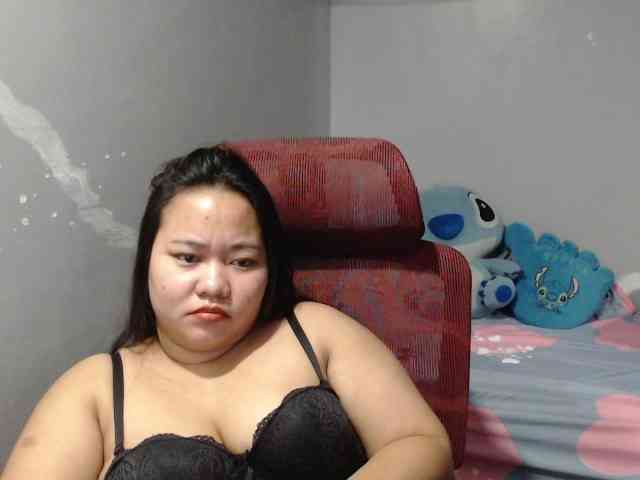 BubbleButtPinay webcam