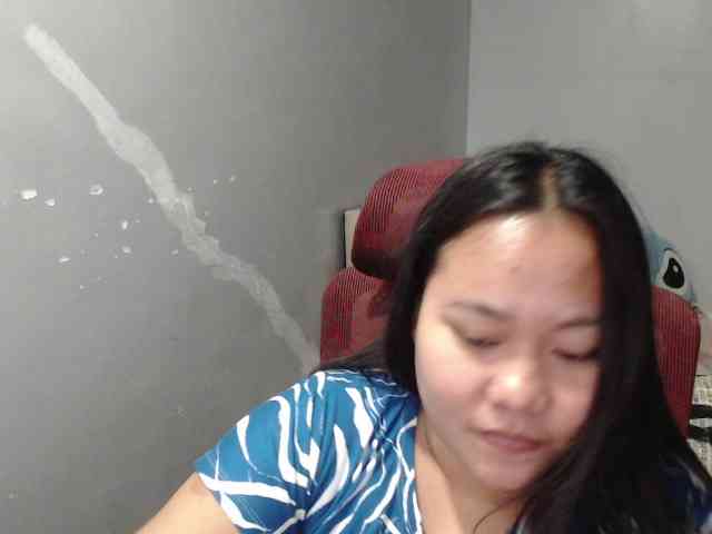 BubbleButtPinay webcam