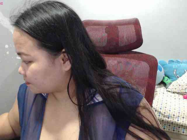BubbleButtPinay webcam