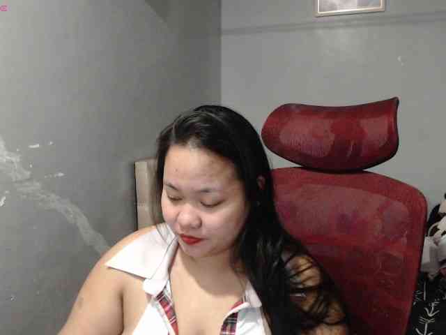 BubbleButtPinay webcam