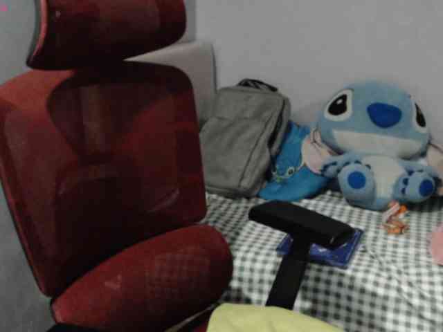 BubbleButtPinay webcam
