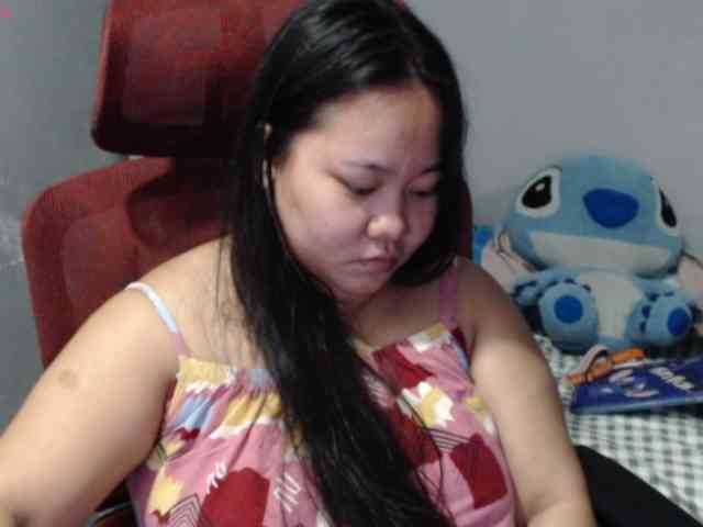 BubbleButtPinay webcam
