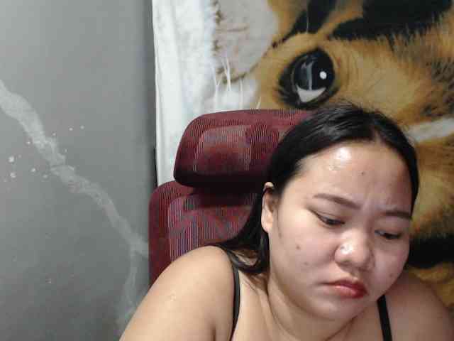 BubbleButtPinay webcam